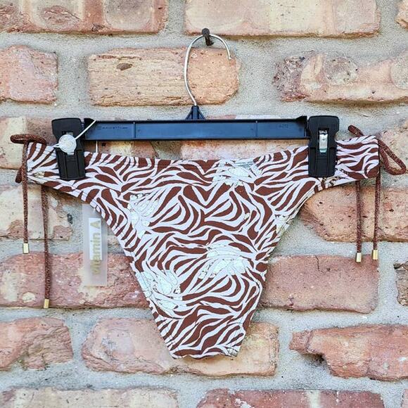Vitamin A Animal Metallic Cheeky Cinched Side Tie High Leg Bikini Bottom 8 NEW - Picture 2 of 8